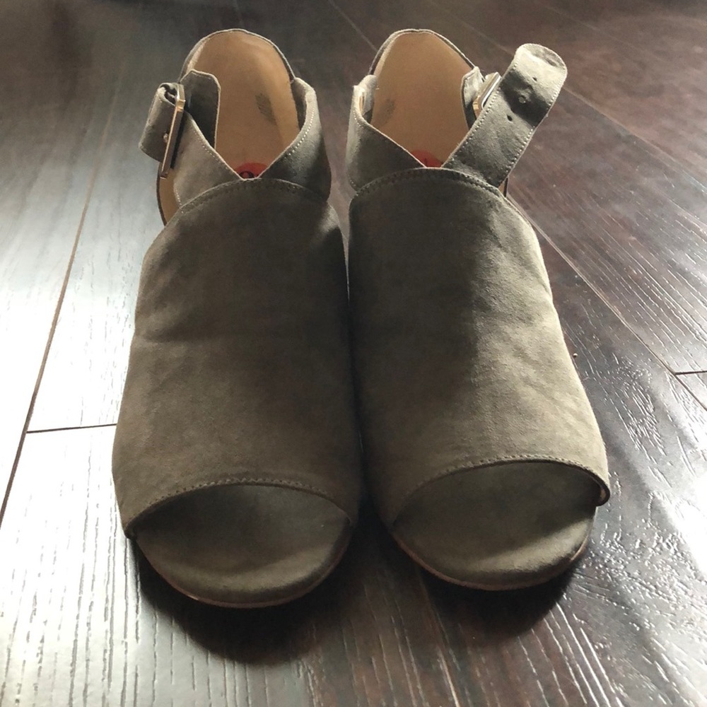 Nine West grey suede leather mule block heals
